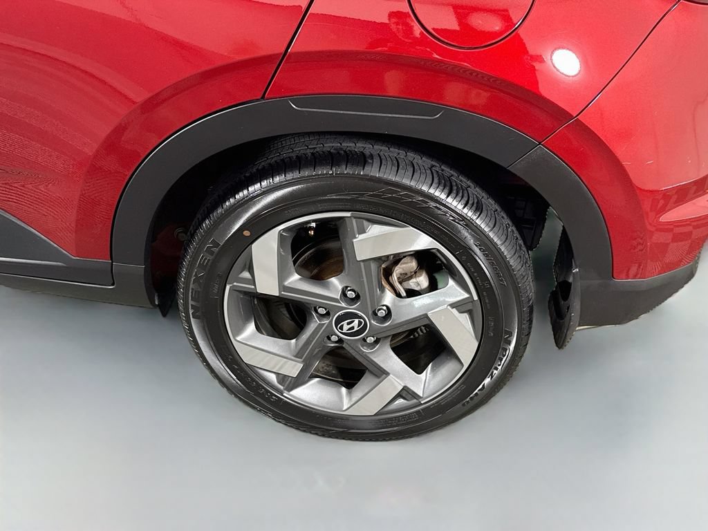 Certified 2024 Hyundai Venue SEL FWD image 35