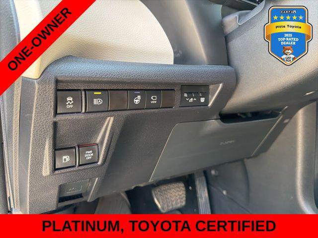 Certified 2024 Toyota Sienna Platinum image 21