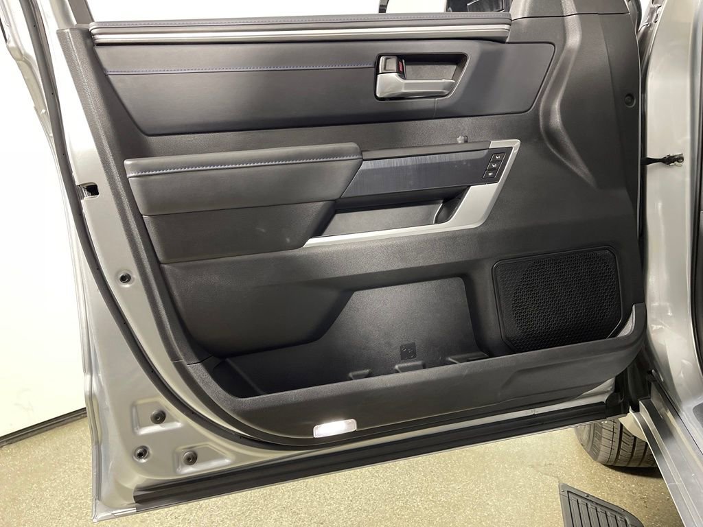 Used 2023 Toyota Tundra Platinum image 17
