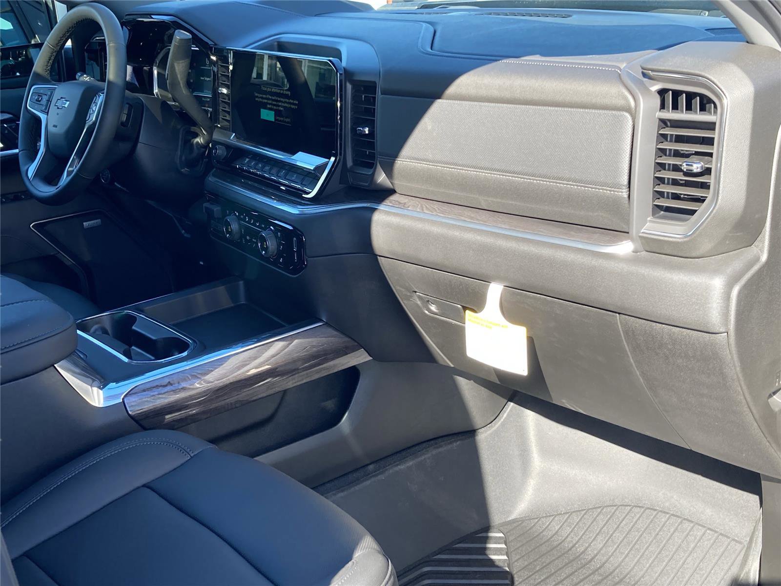 New 2025 Chevrolet Silverado 2500 LTZ w/ LTZ Plus Package image 15