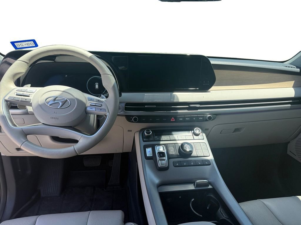 Used 2024 Hyundai Palisade Limited FWD image 10