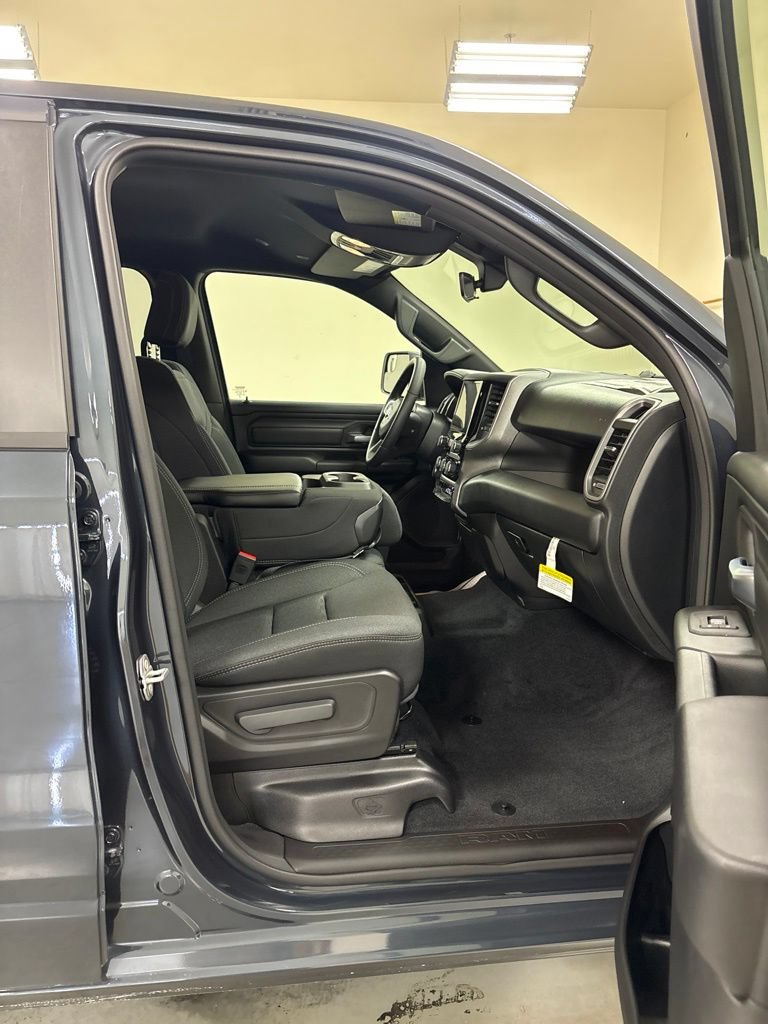 New 2026 RAM 1500 Express AWD/4WD image 21