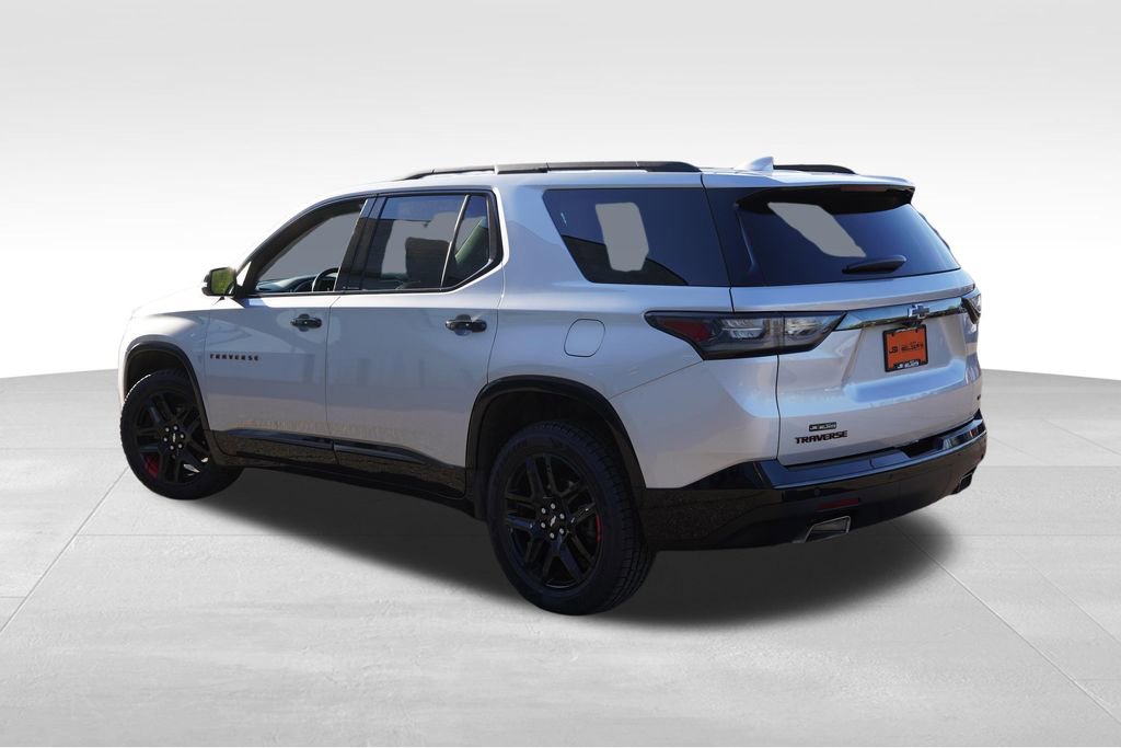 Used 2021 Chevrolet Traverse Premier w/ Redline Edition AWD/4WD image 7