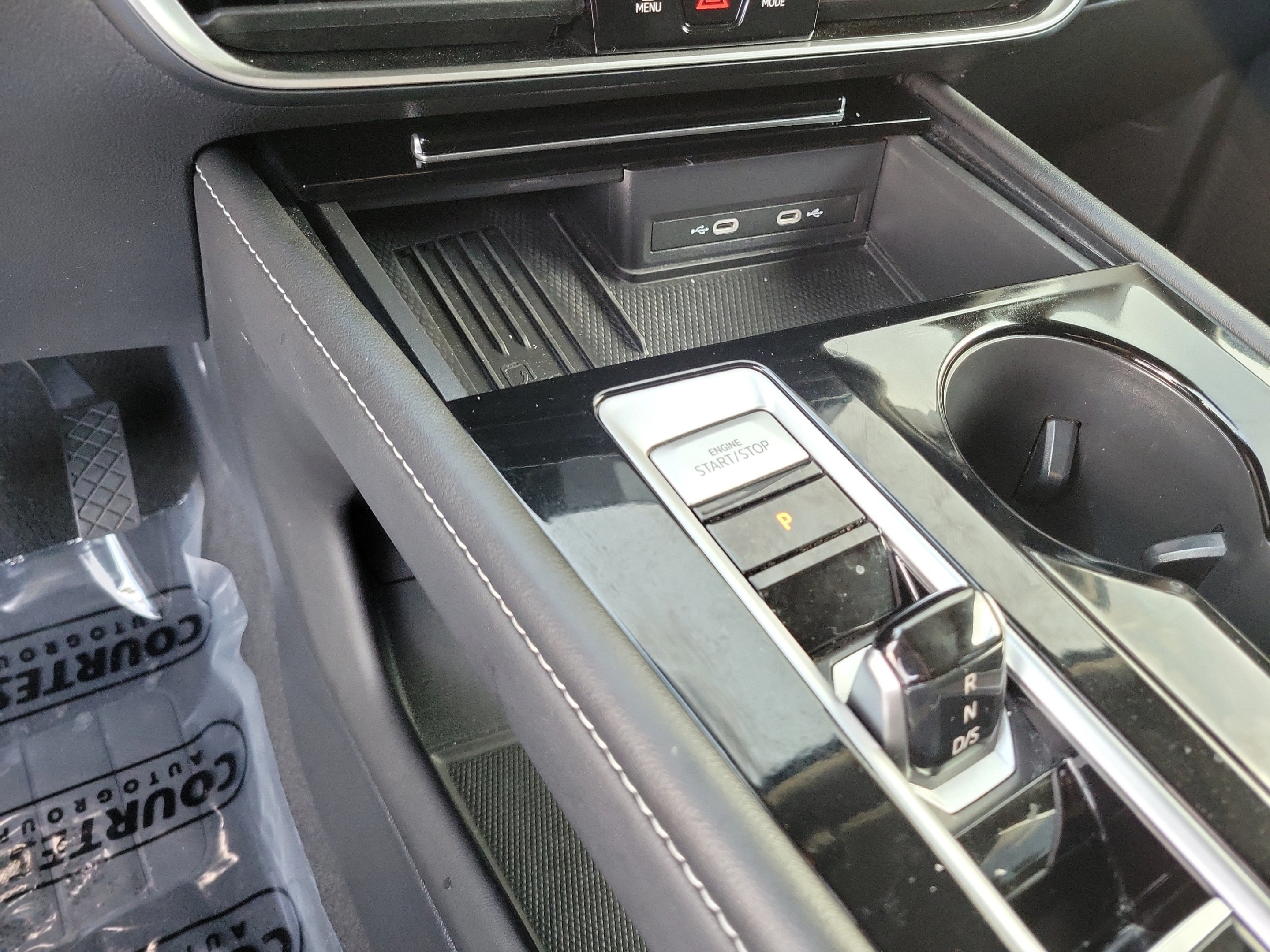 Used 2025 Volkswagen Atlas SE FWD image 20