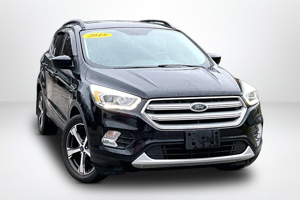 Used 2018 Ford Escape SEL image 3