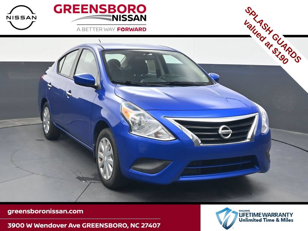 Used 2015 Nissan Versa SV FWD image 1