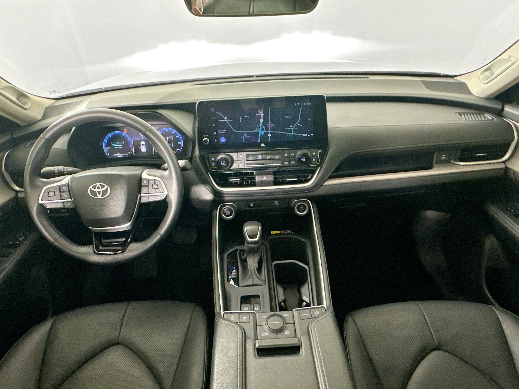 Used 2024 Toyota Grand Highlander AWD image 29
