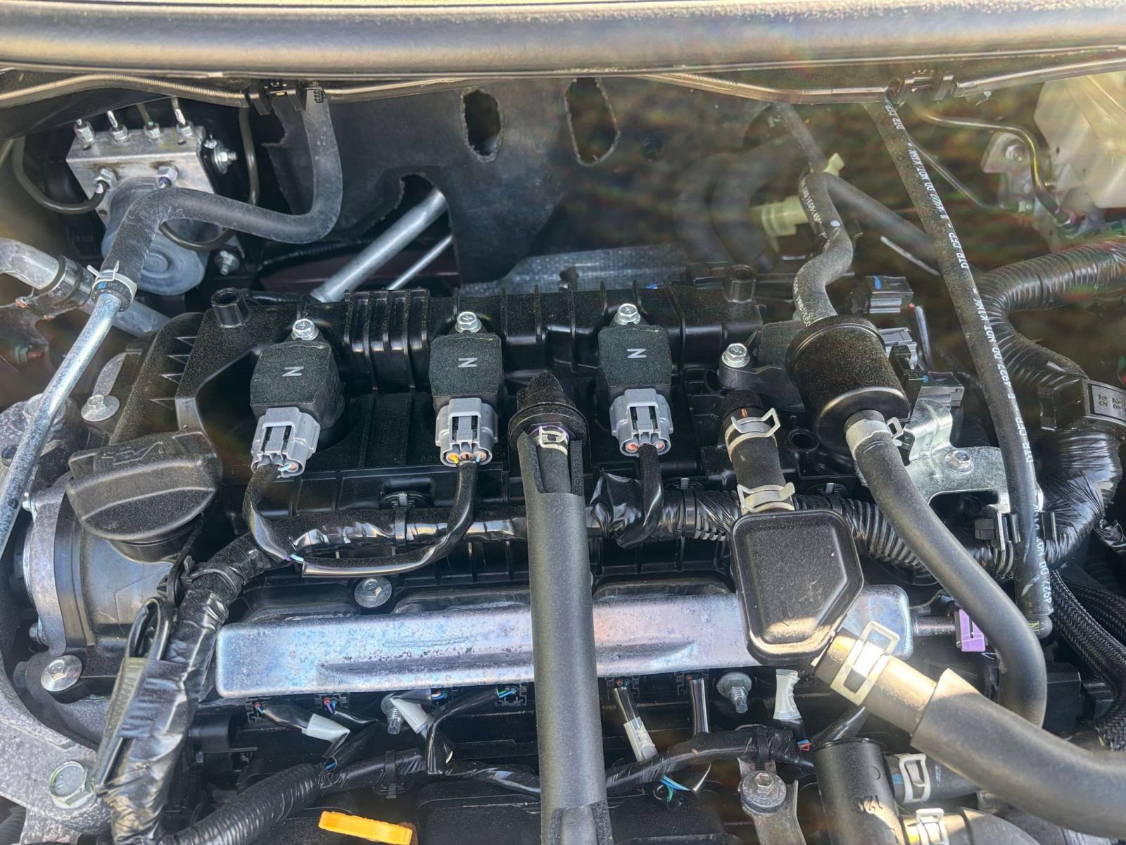 Used 2025 Nissan Versa SV image 32