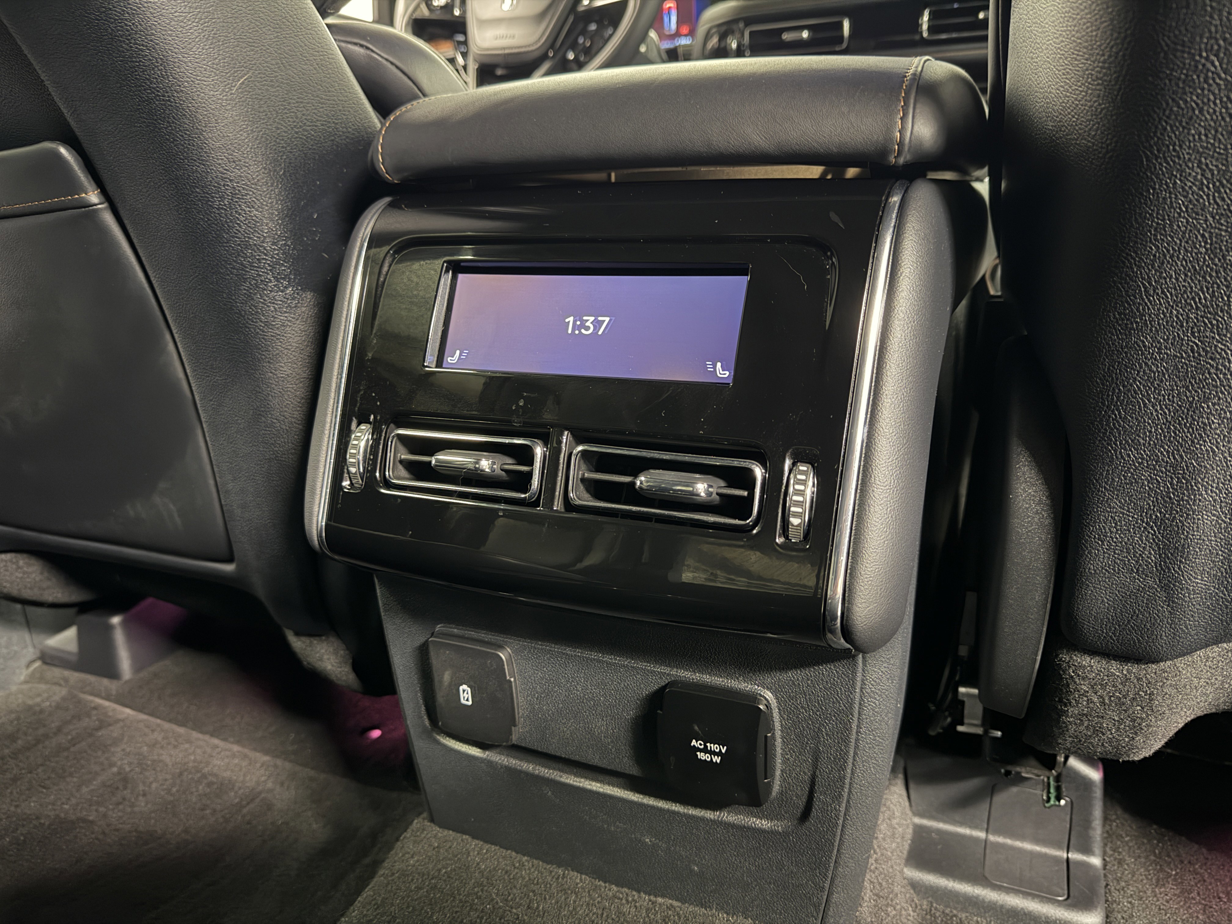 Used 2025 Lincoln Aviator Black Label AWD/4WD image 24