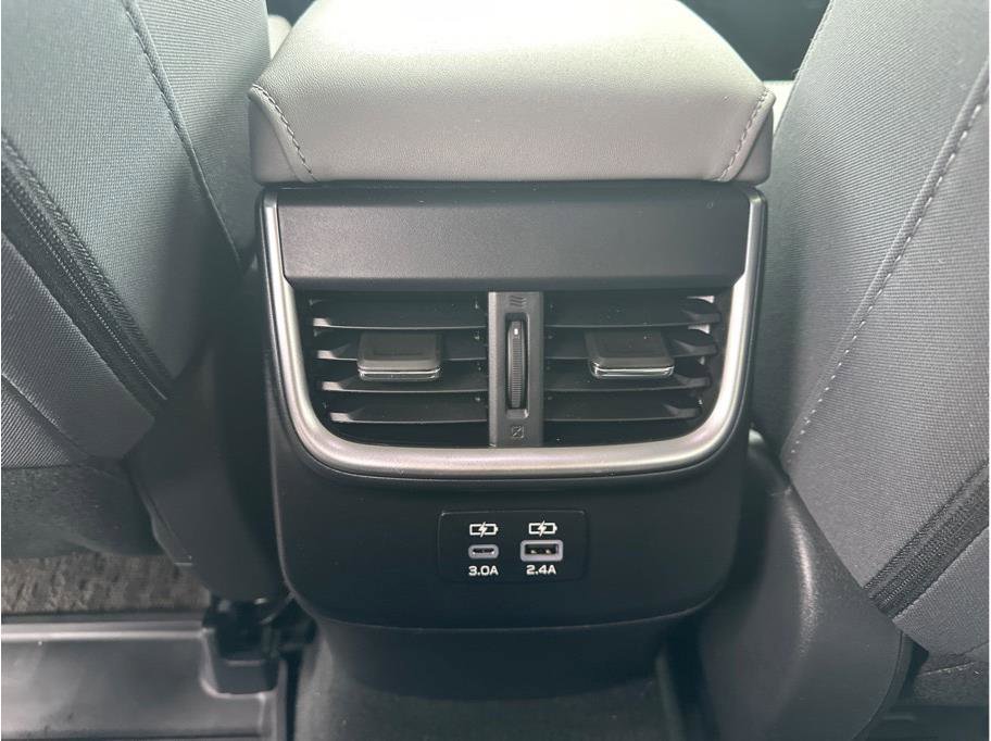 Used 2023 Subaru Outback Premium image 18