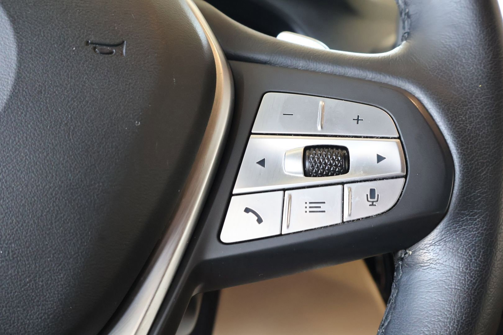 Used 2022 BMW X3 xDrive30i w/ Premium Package 2 image 23