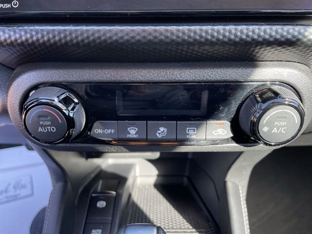 Used 2022 Nissan Kicks SV image 23