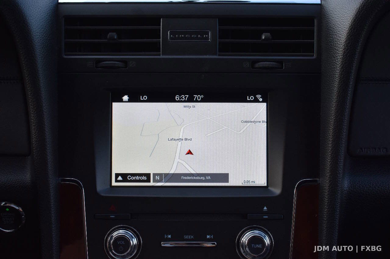 Used 2017 Lincoln Navigator Select AWD/4WD image 24