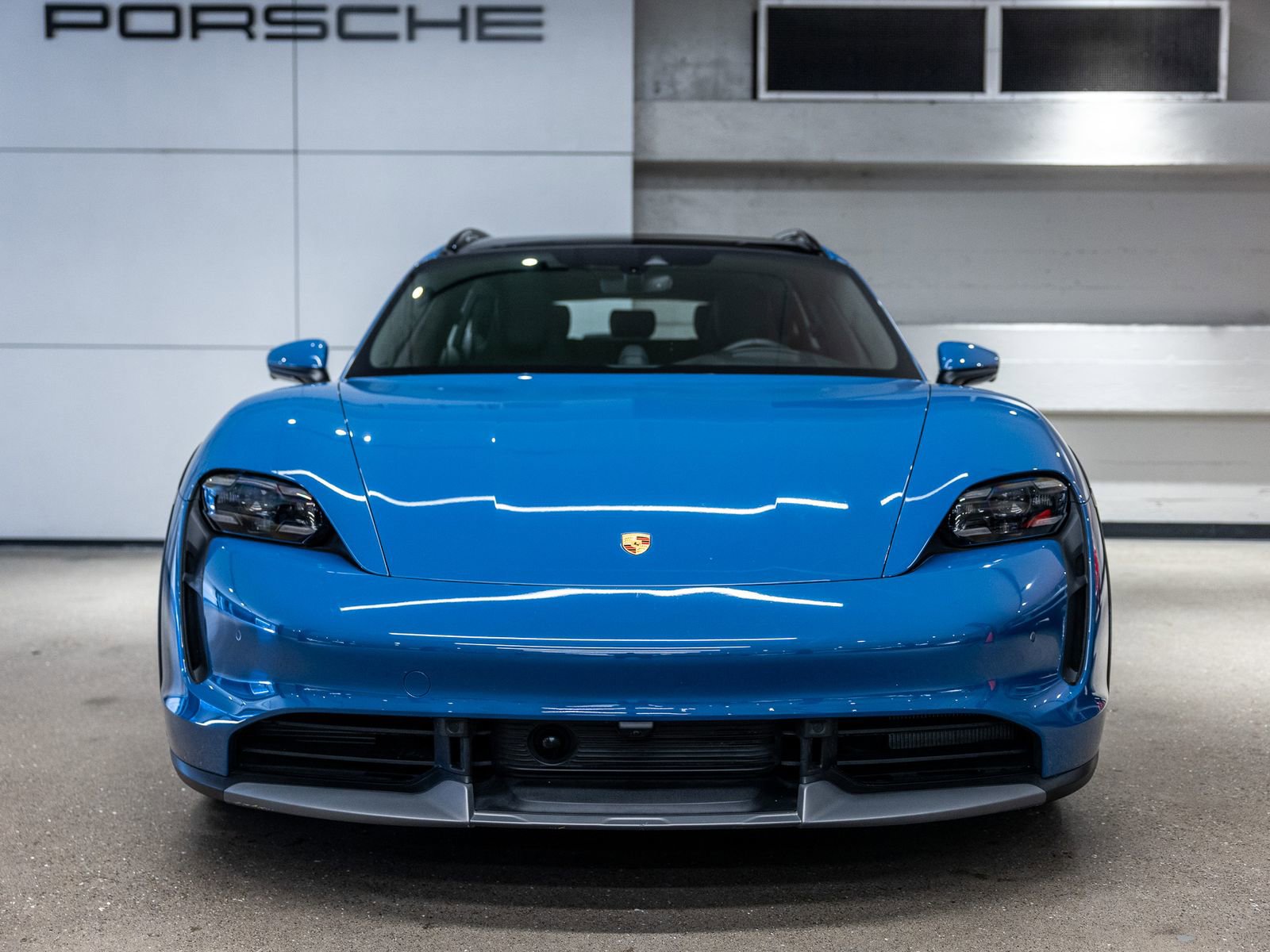 Certified 2023 Porsche Taycan Turbo AWD/4WD image 7