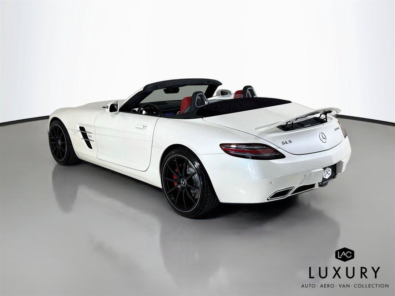 Used 2012 Mercedes-Benz SLS AMG Roadster image 8