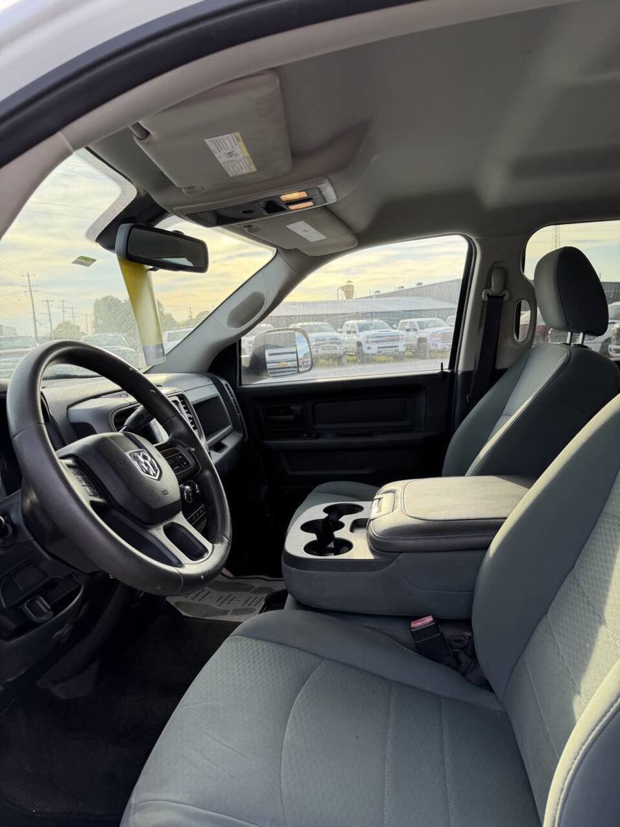 Used 2015 RAM 3500 Tradesman w/ Chrome Appearance Group AWD/4WD image 6