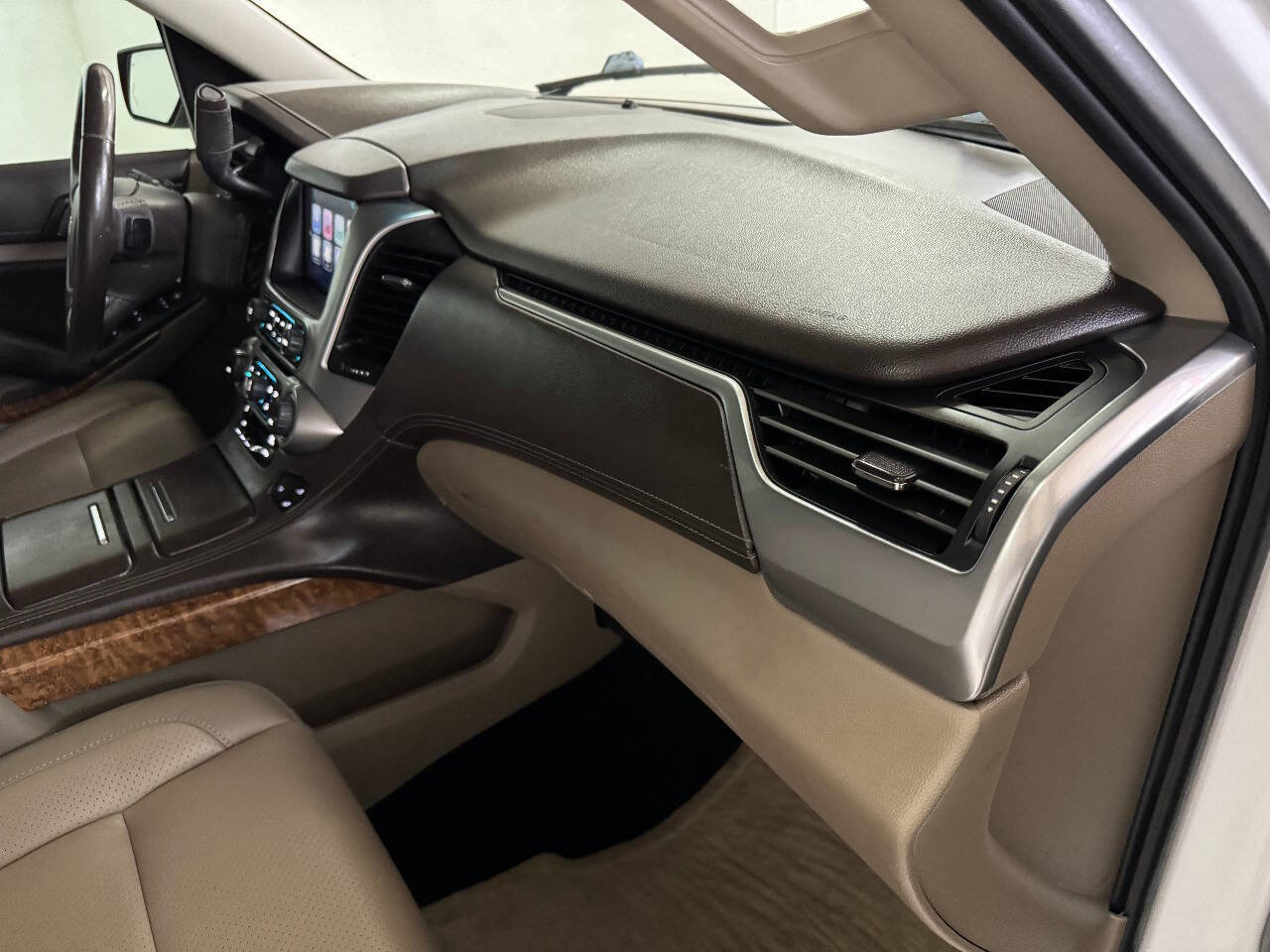 Used 2015 Chevrolet Suburban LTZ image 48