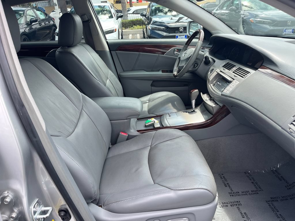 Used 2009 Toyota Avalon Limited FWD image 45