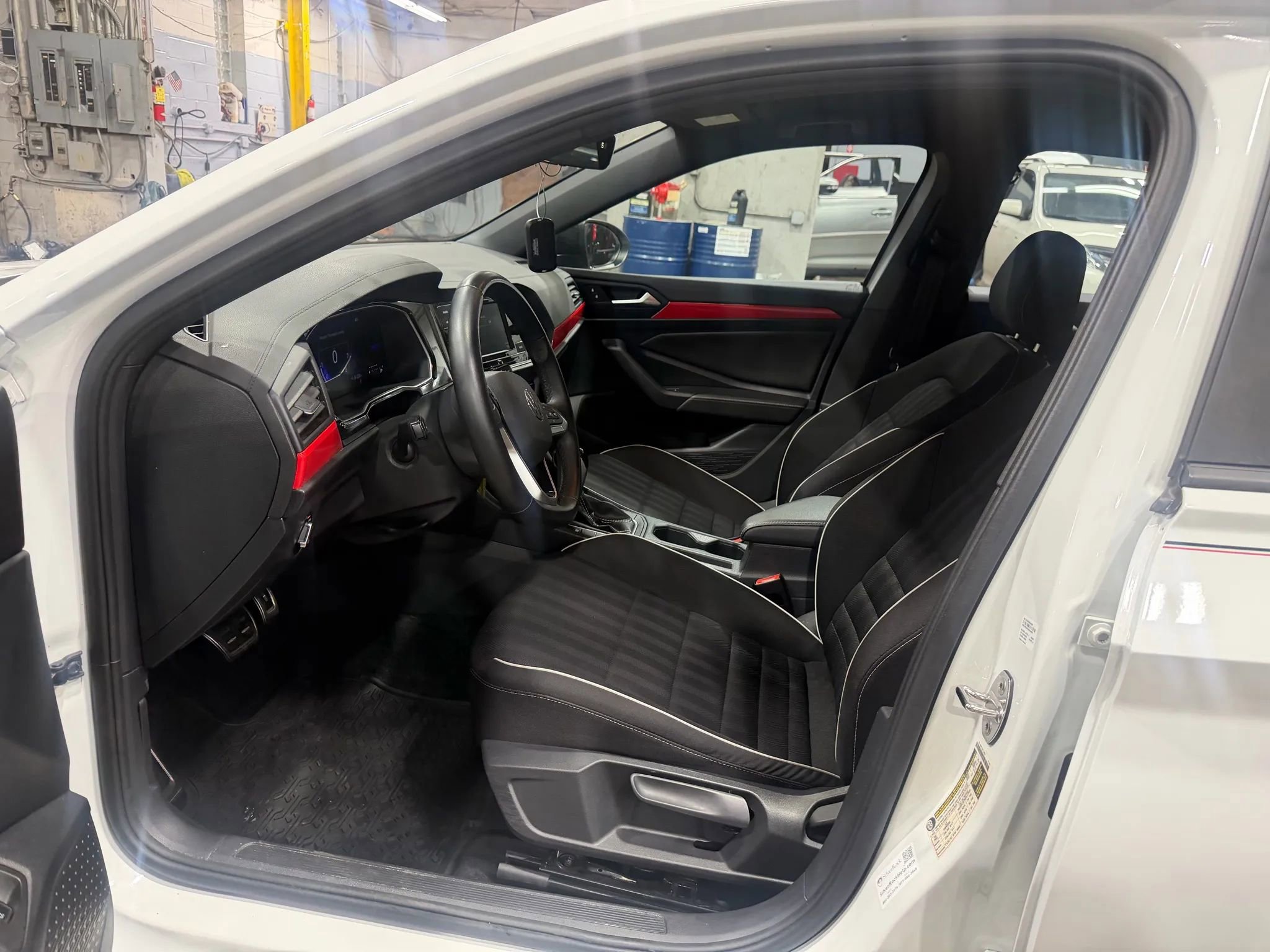 Used 2024 Volkswagen Jetta Sport image 25