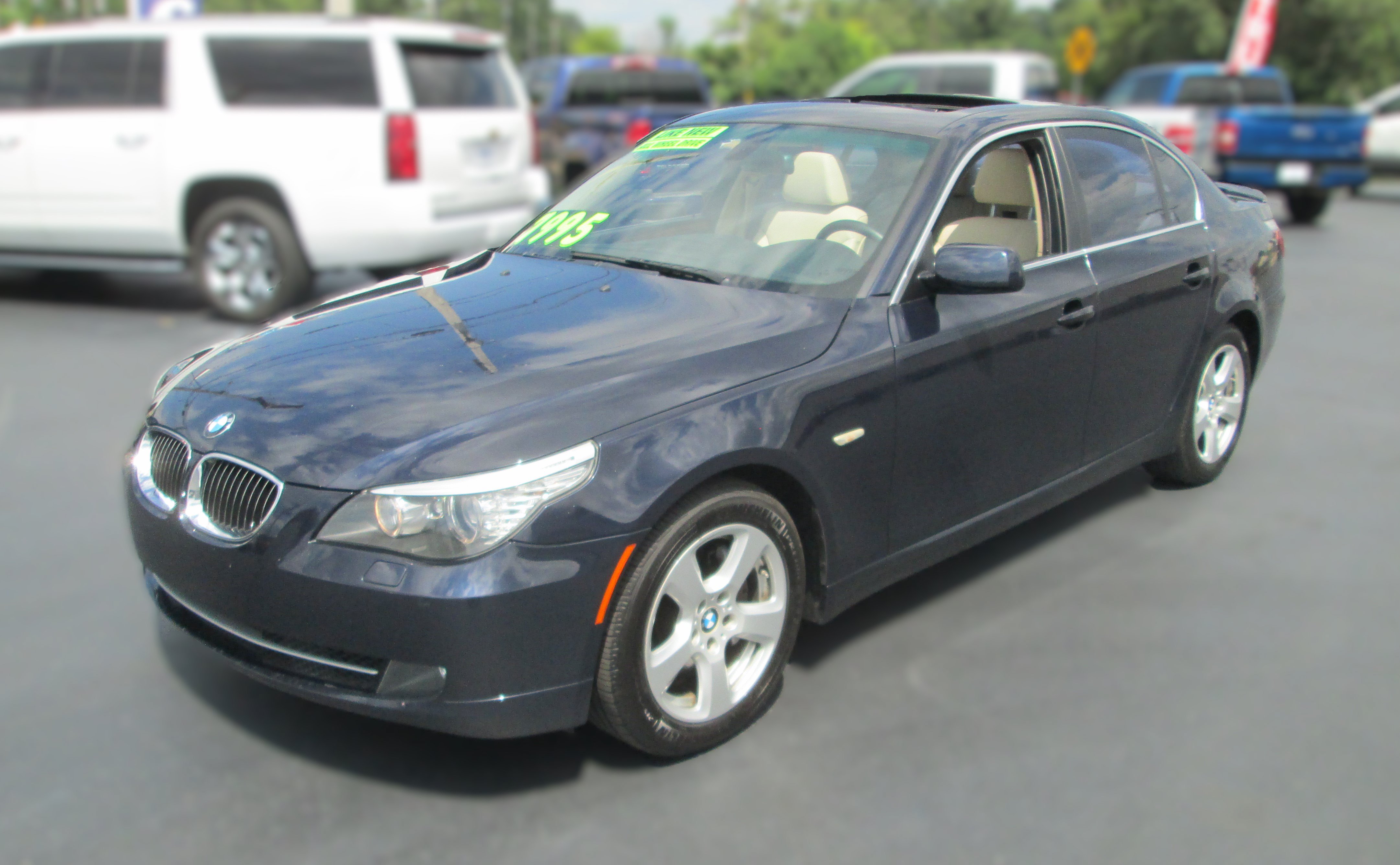 Used 2008 BMW 535xi Sedan w/ Premium Pkg AWD/4WD image 2
