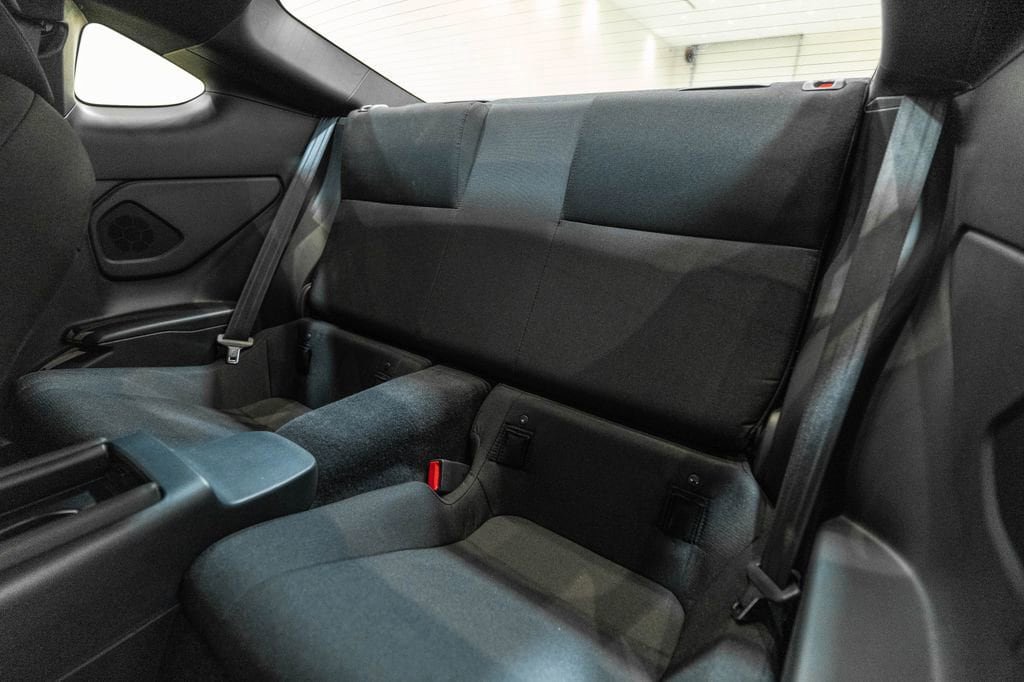 Used 2025 Toyota GR86 w/ ALL Weather Mat Package (TMS) RWD image 32