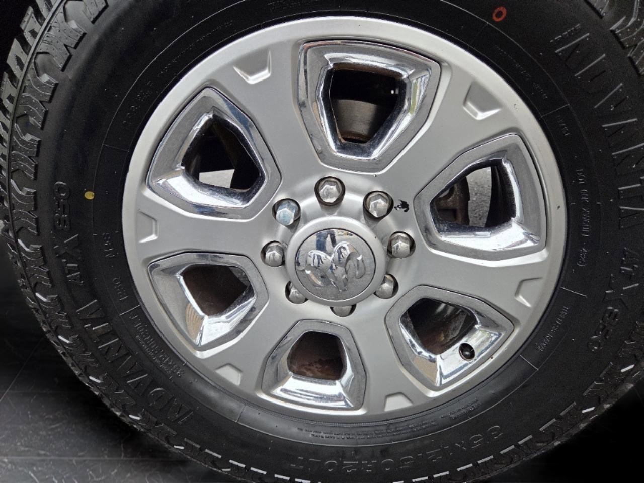 Used 2018 RAM 2500 Big Horn w/ Sport Appearance Group AWD/4WD image 18