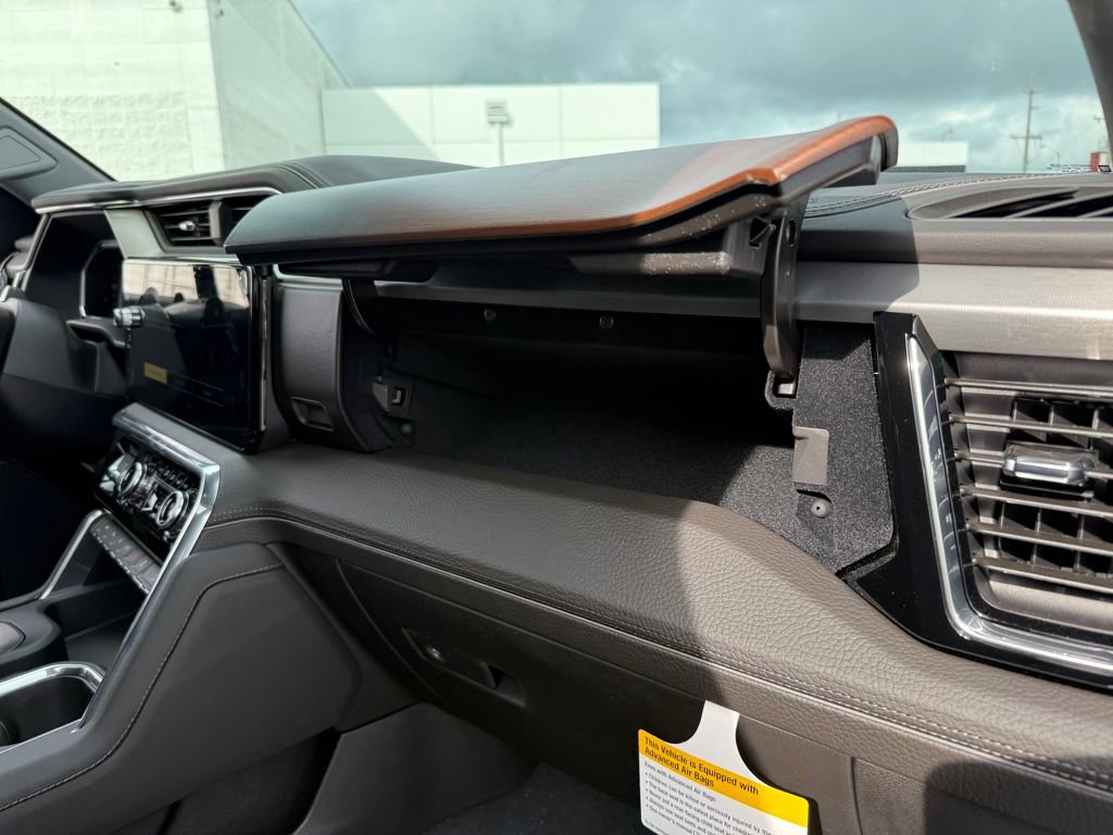 New 2026 GMC Sierra 1500 Denali w/ Technology Package image 17