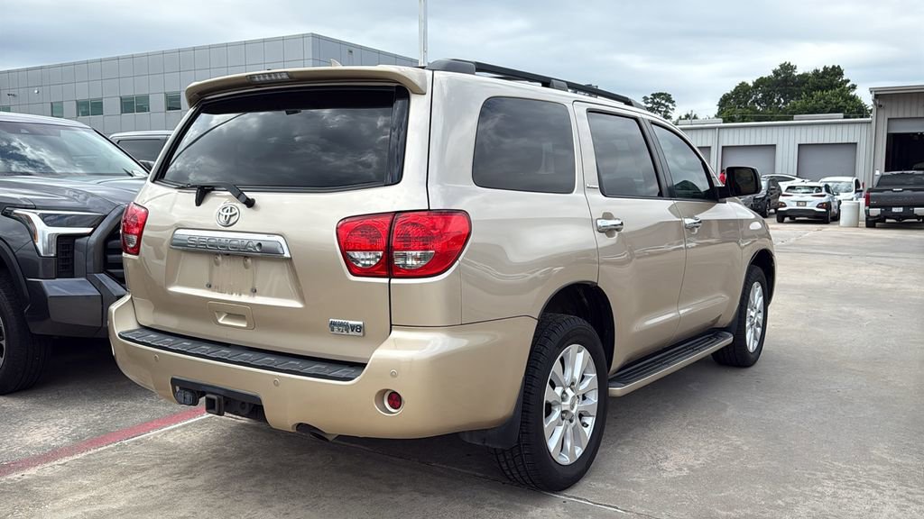 Used 2014 Toyota Sequoia Platinum RWD image 3