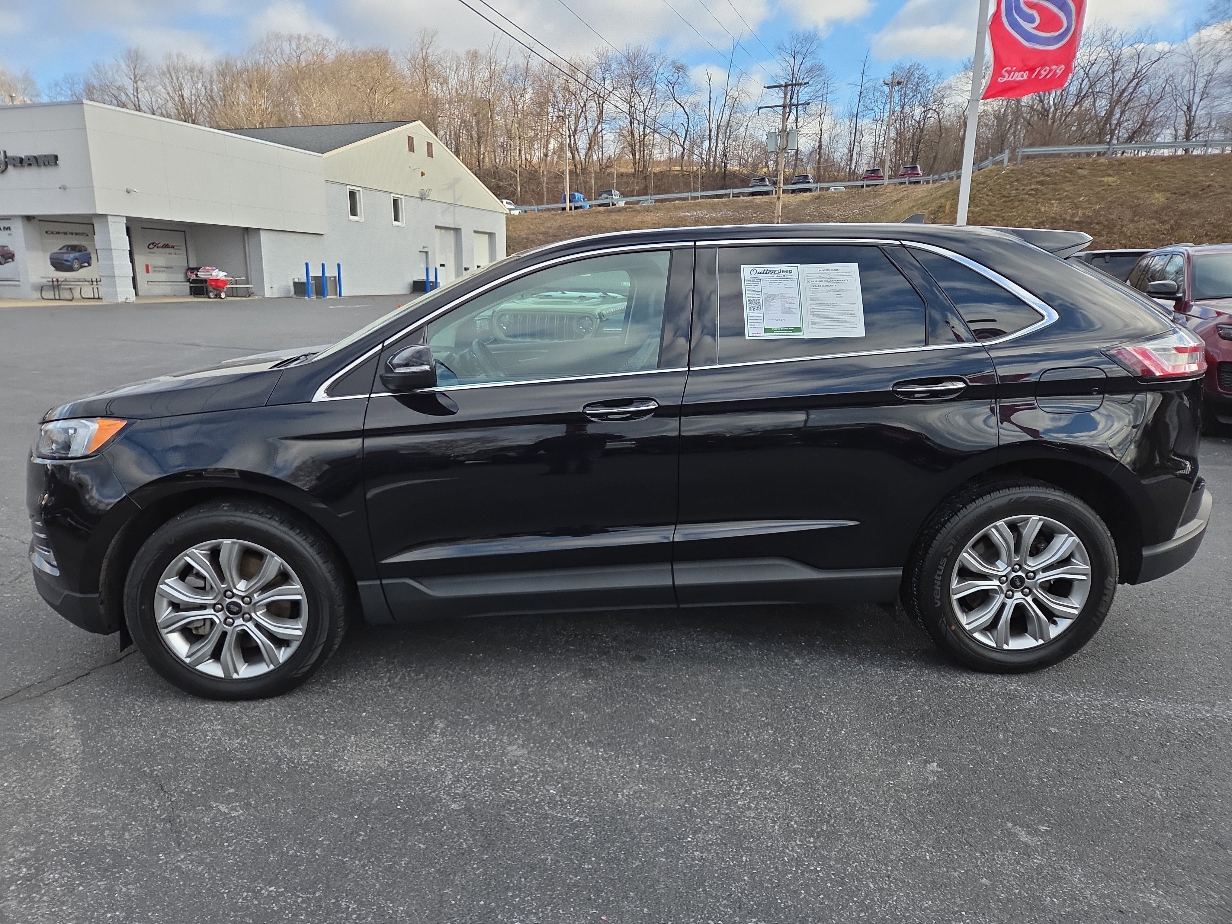 Used 2024 Ford Edge Titanium AWD/4WD image 6