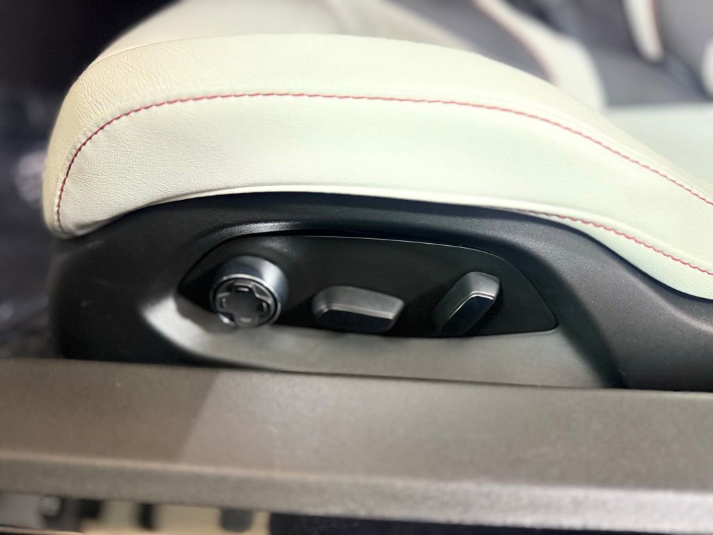 Used 2023 Chevrolet Corvette Z06 image 20