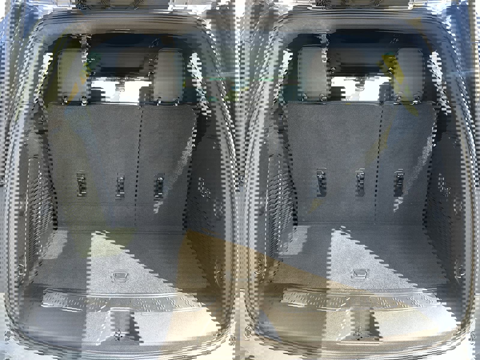 Used 2024 Chevrolet Tahoe High Country w/ Premium Package image 33