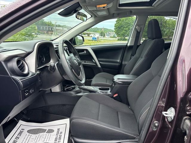 Used 2017 Toyota RAV4 XLE FWD image 22