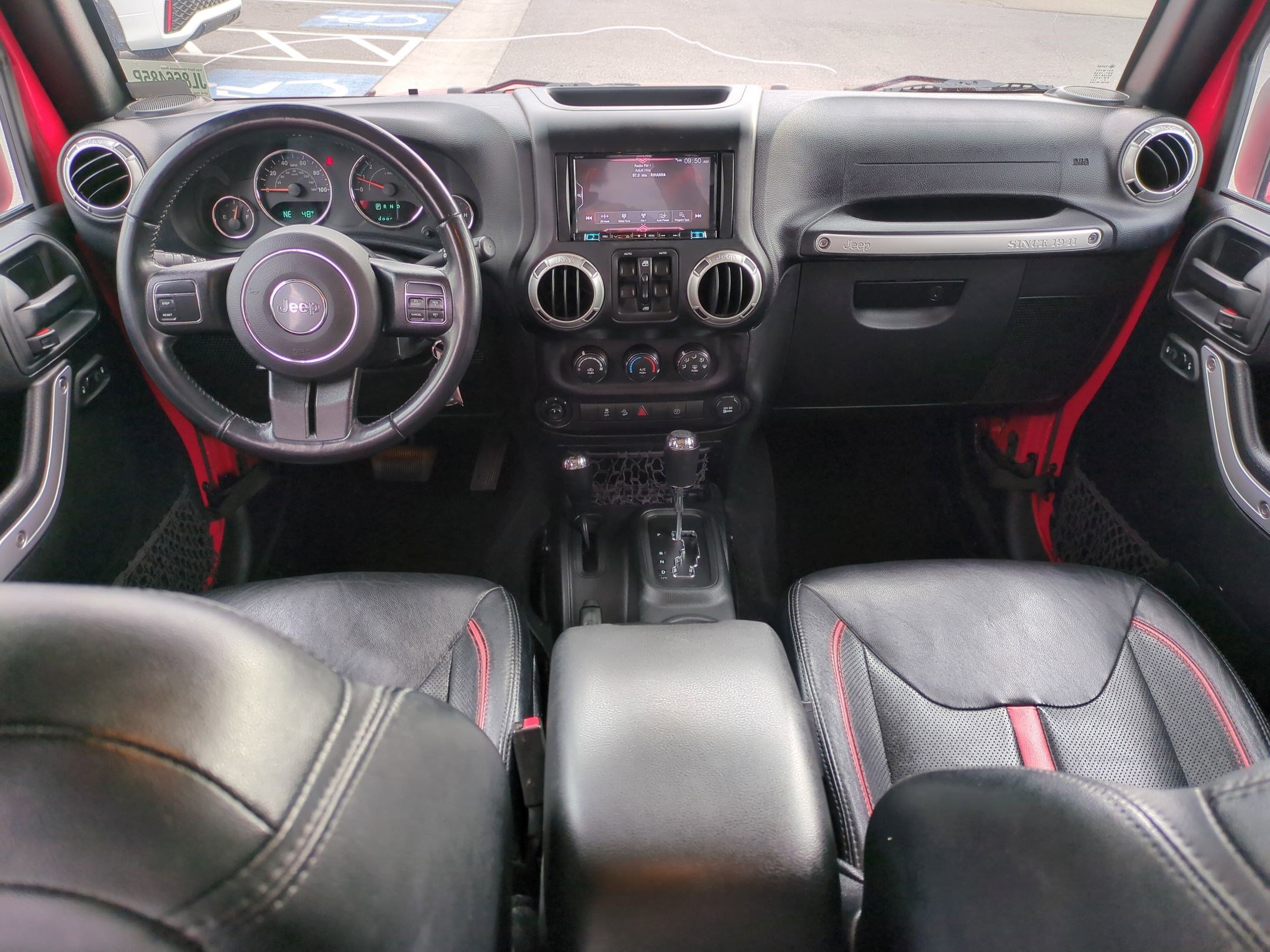 Used 2018 Jeep Wrangler Unlimited Sahara image 28