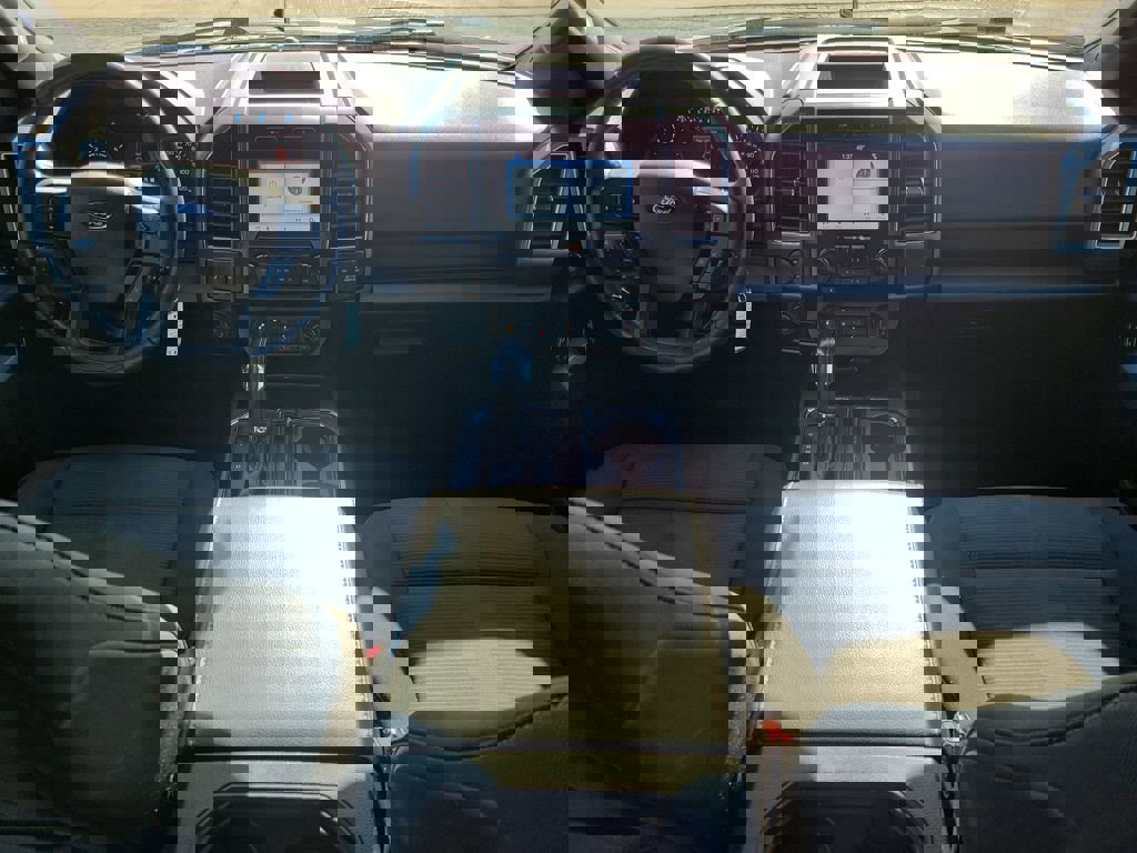 Used 2017 Ford F150 XLT w/ Equipment Group 302A Luxury image 13