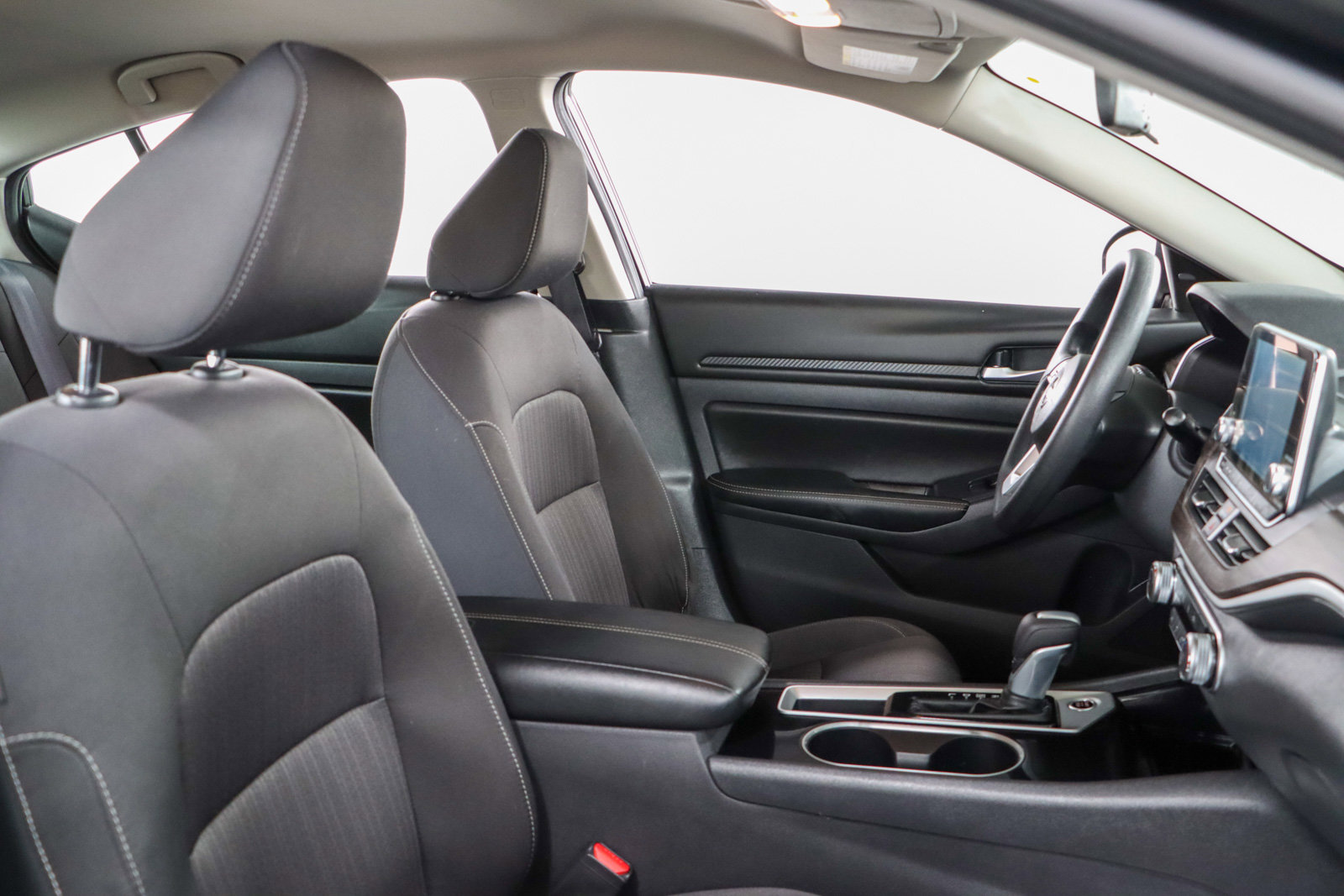 Used 2024 Nissan Altima 2.5 SV image 26