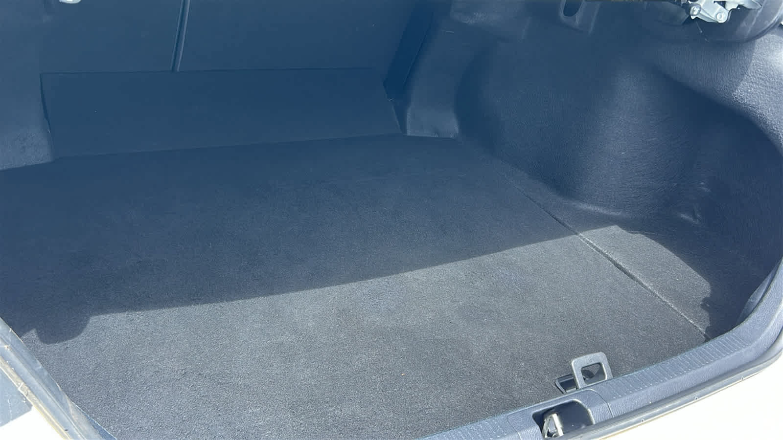 Used 2022 Toyota Camry SE FWD image 27