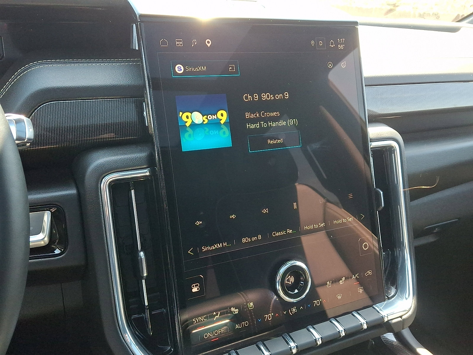 Used 2025 GMC Yukon XL Elevation w/ Elevation Premium Package image 19