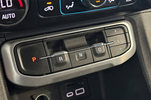 Used 2023 GMC Acadia SLT FWD image 25