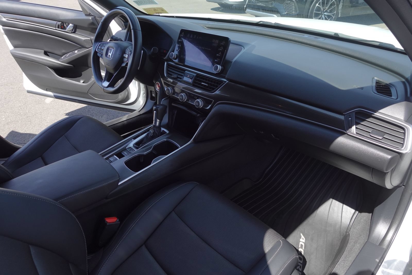 Used 2022 Honda Accord Sport image 11
