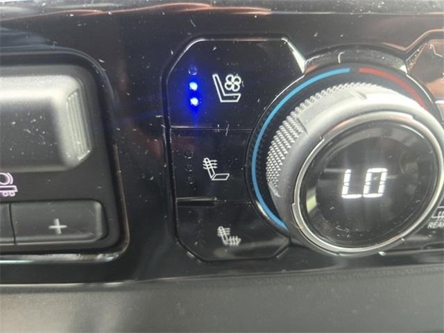 Used 2024 Chevrolet Silverado 1500 ZR2 image 32