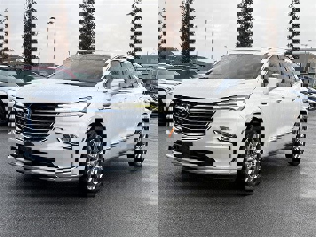 Used 2023 Buick Enclave Premium w/ Experience Buick Package image 7