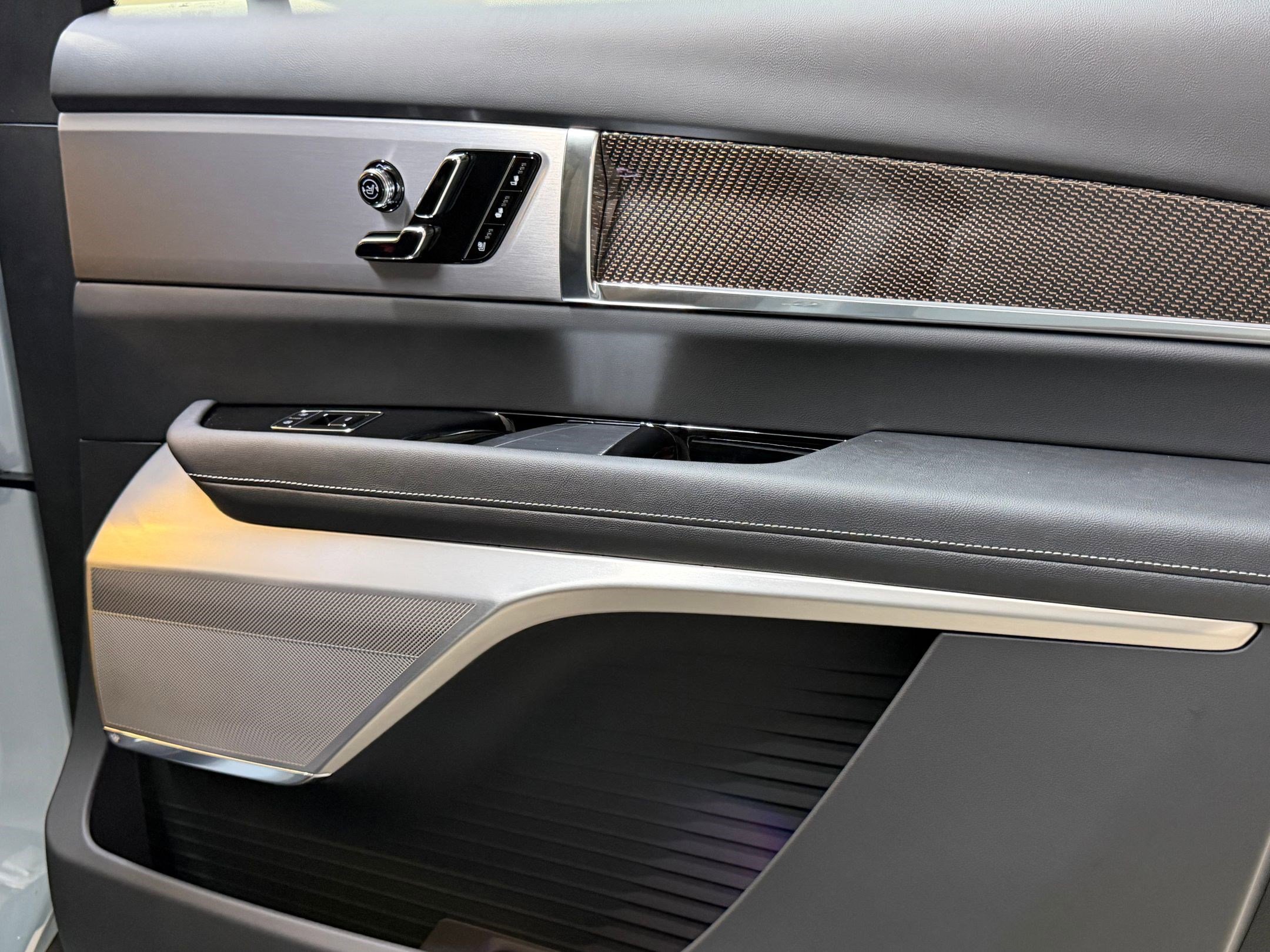 New 2026 Cadillac Vistiq Sport image 51