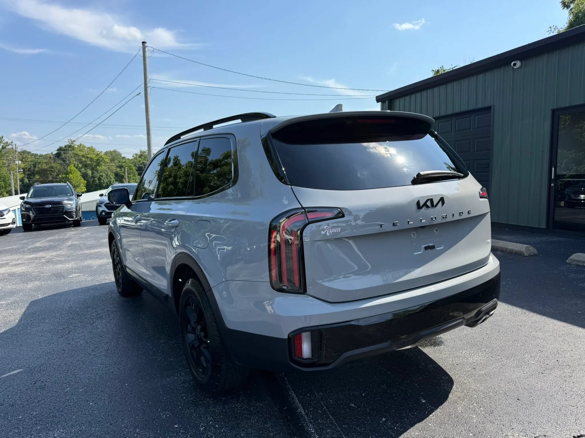 Used 2025 Kia Telluride SX Prestige X-Pro AWD/4WD image 4