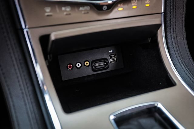 Used 2013 Lincoln MKX AWD image 30