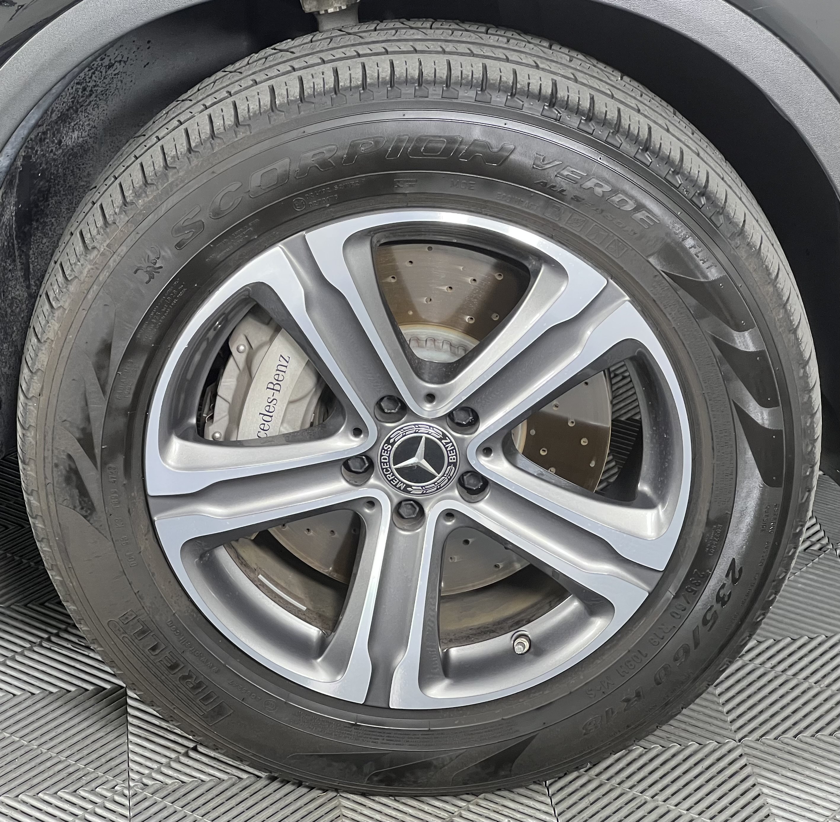 Used 2019 Mercedes-Benz GLC 350e 4MATIC image 16