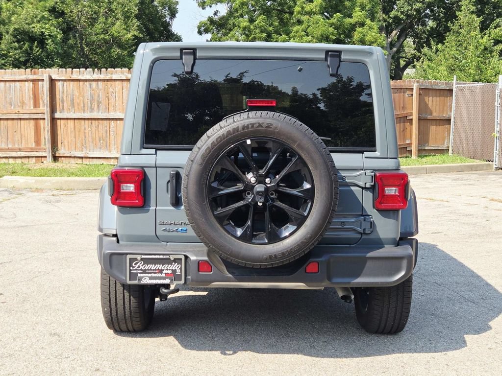 Certified 2025 Jeep Wrangler Unlimited Sahara AWD/4WD image 4