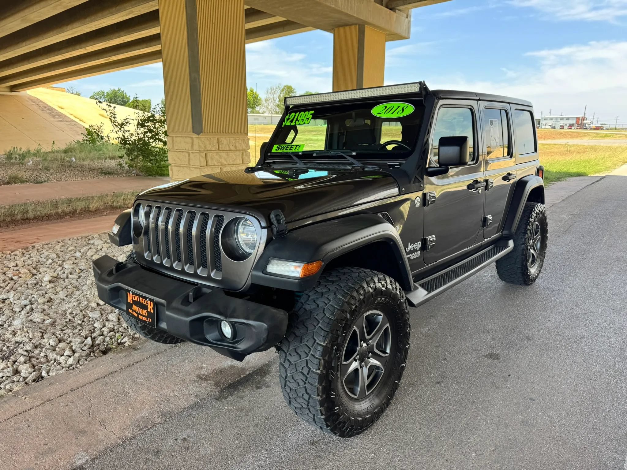 Used 2018 Jeep Wrangler Unlimited Sport S AWD/4WD image 7
