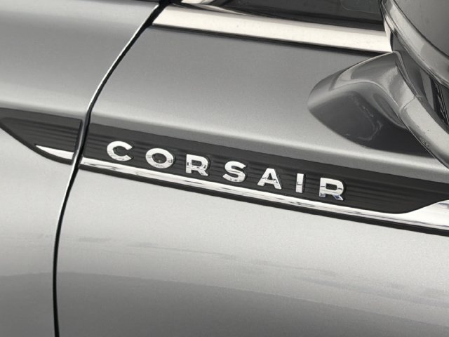 Used 2022 Lincoln Corsair Reserve w/ Elements Package FWD image 19