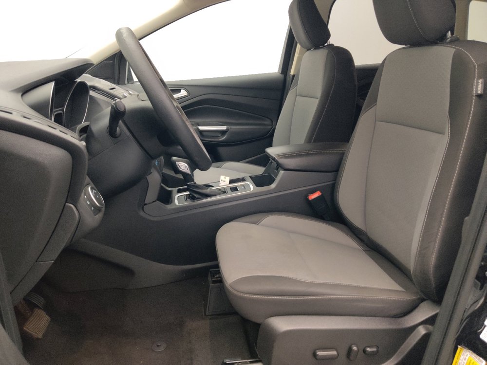 Used 2018 Ford Escape SE FWD image 17