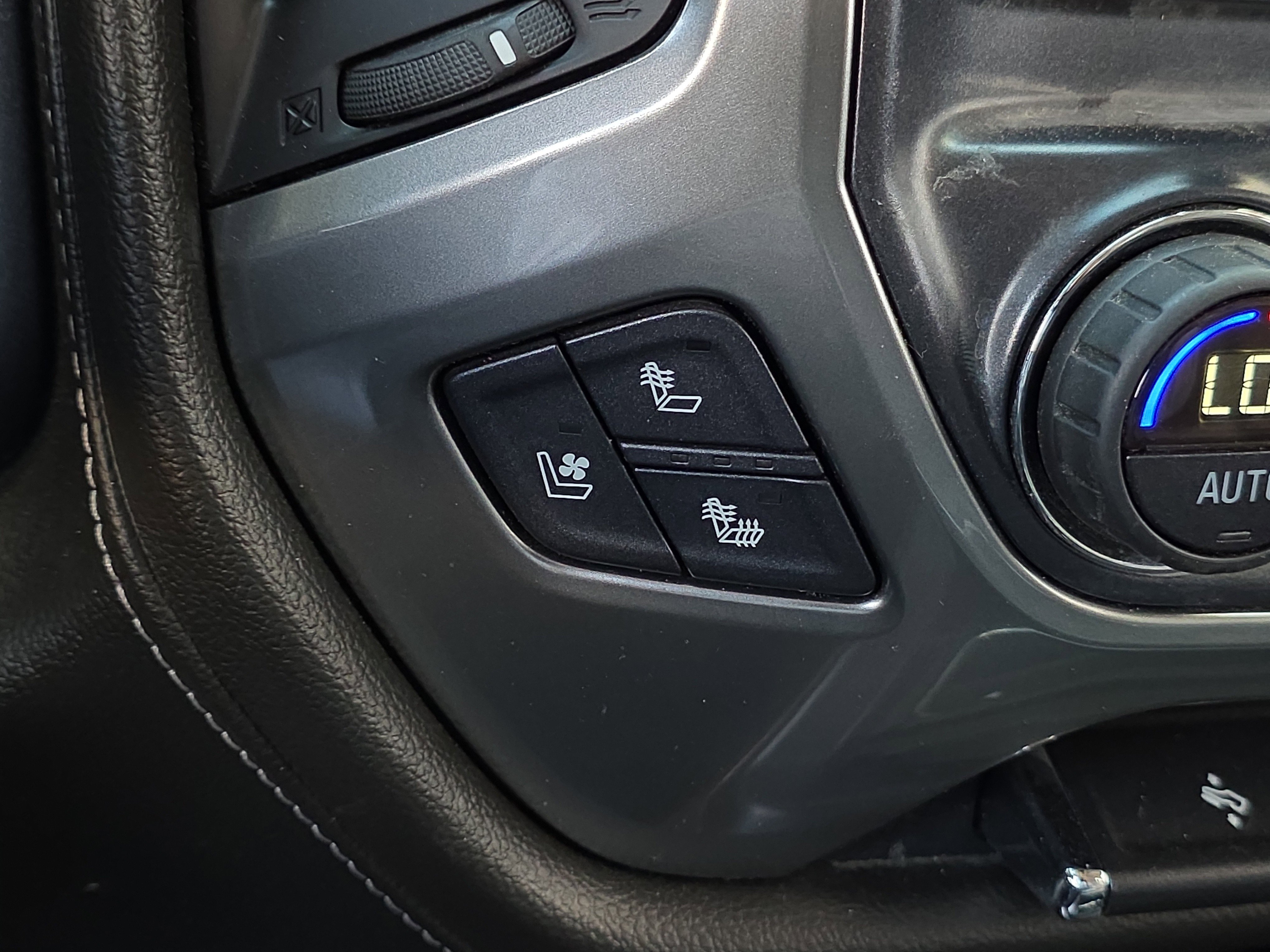 Used 2016 Chevrolet Silverado 1500 LTZ w/ LTZ Plus Package image 22